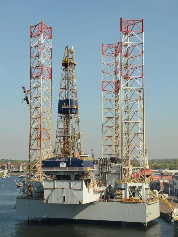 oil-rig-2310339_1920